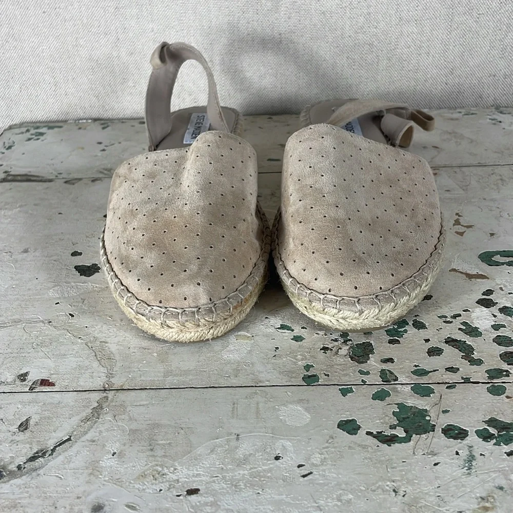 Steve Madden > Beige Sling Back Espadrille Sandals 9.5